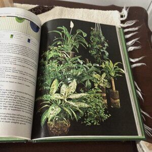 vintage 1970s house plant how-to guide book